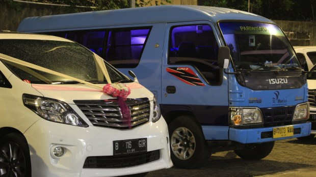 rental elf jakarta pusat