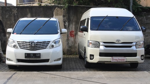 sewa hiace bekasi