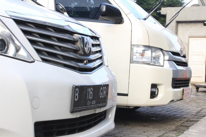 sewa hiace dki jakarta