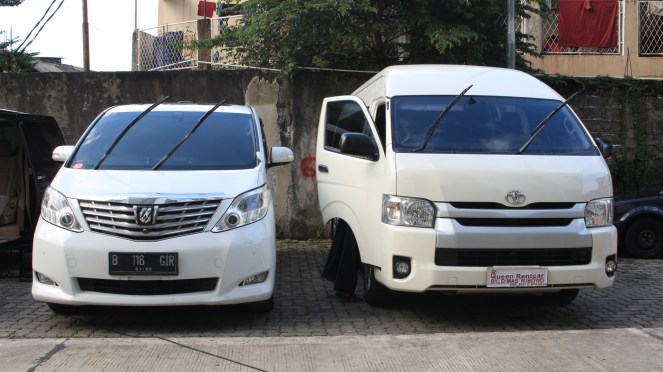 sewa hiace jakarta