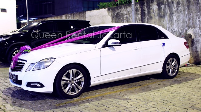 harga sewa mobil mercy Dunguscariang - Andir