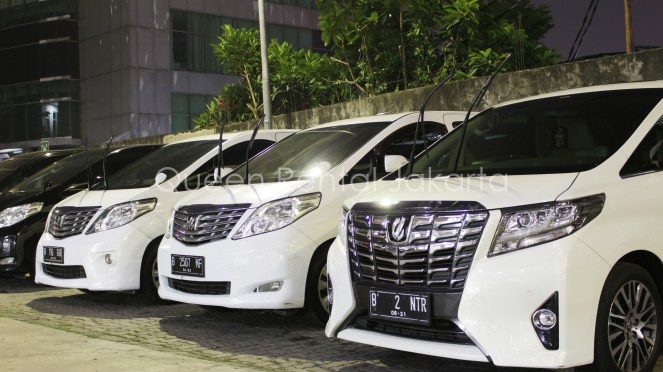 Sewa Mobil Mewah Alphard Vellfire Transformers di Cigending-Ujung Berung
